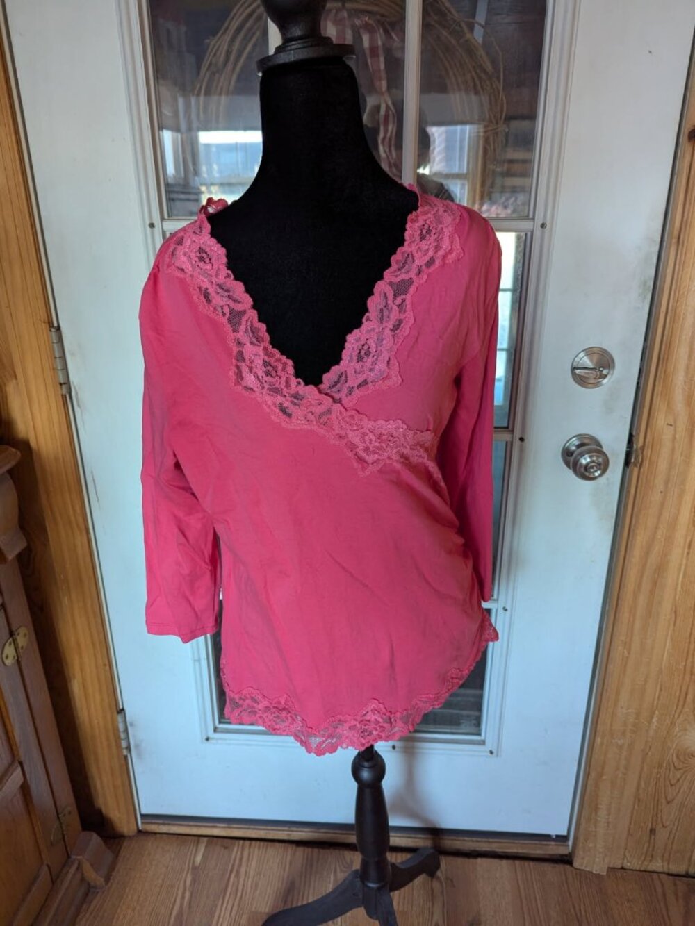Top Beautiful pink size medium